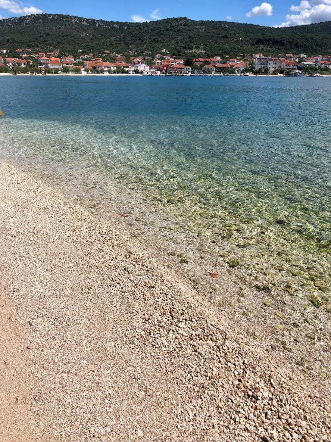 Domo Oliveto Villa Vinišće Exteriör bild